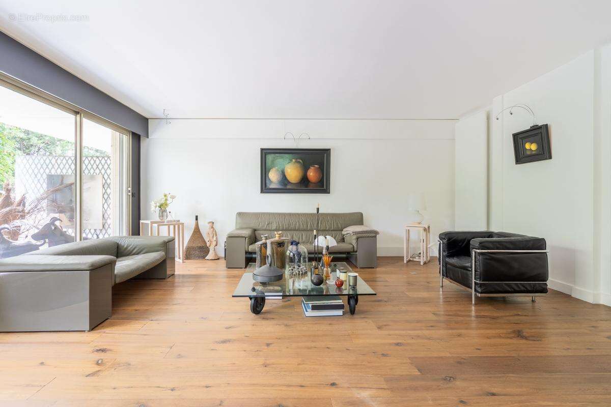 Appartement à NOGENT-SUR-MARNE