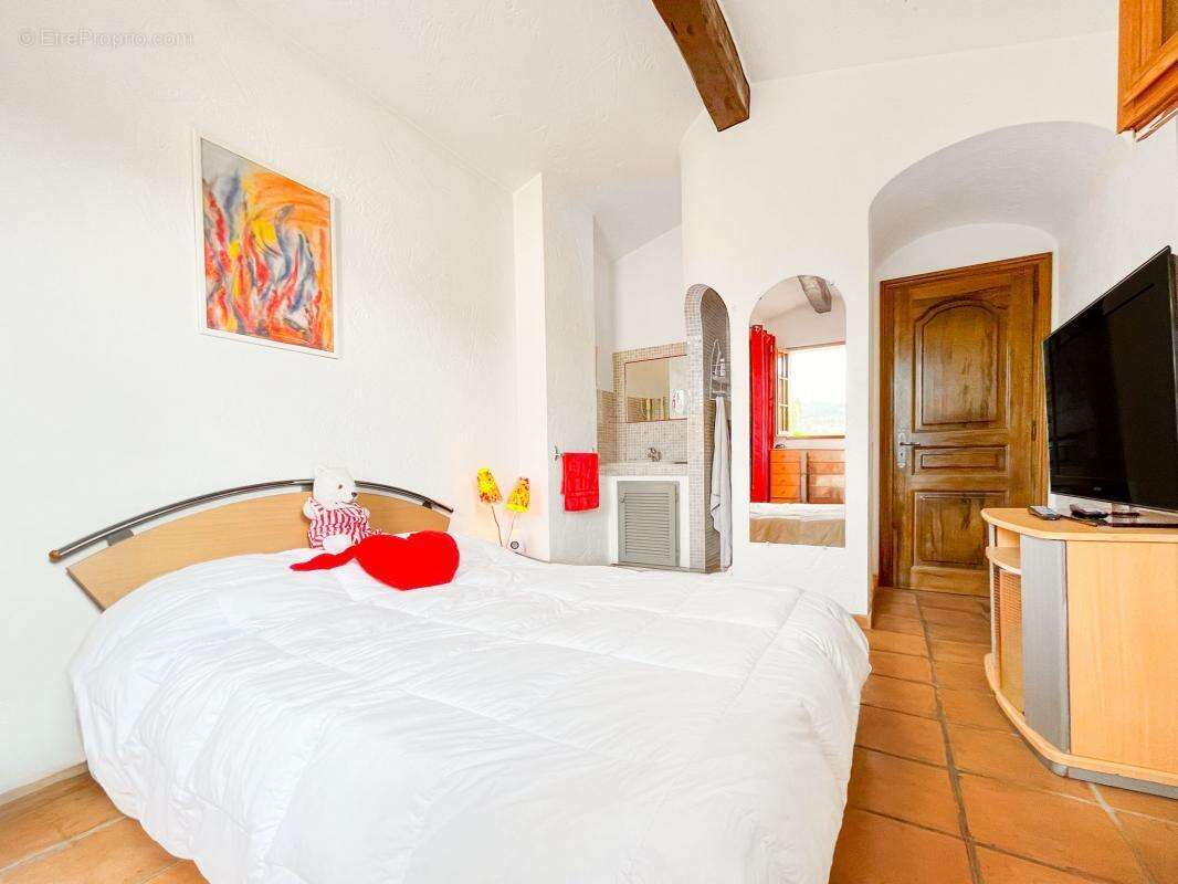 Maison à LA COLLE-SUR-LOUP