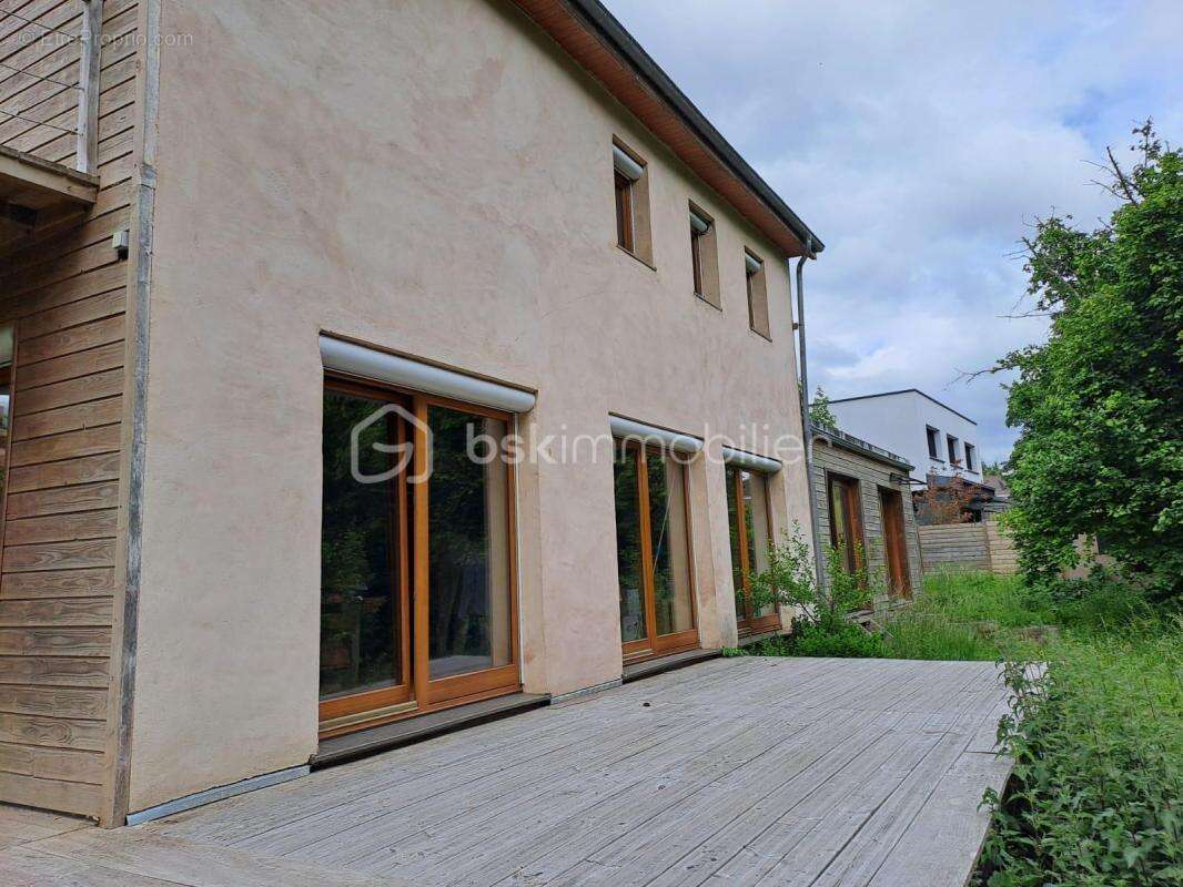 Maison à LE MESNIL-ESNARD