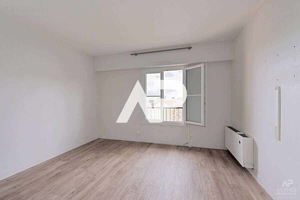 Appartement Rueil Malmaison 3 pièce(s) 68.28 m2 - photo 8