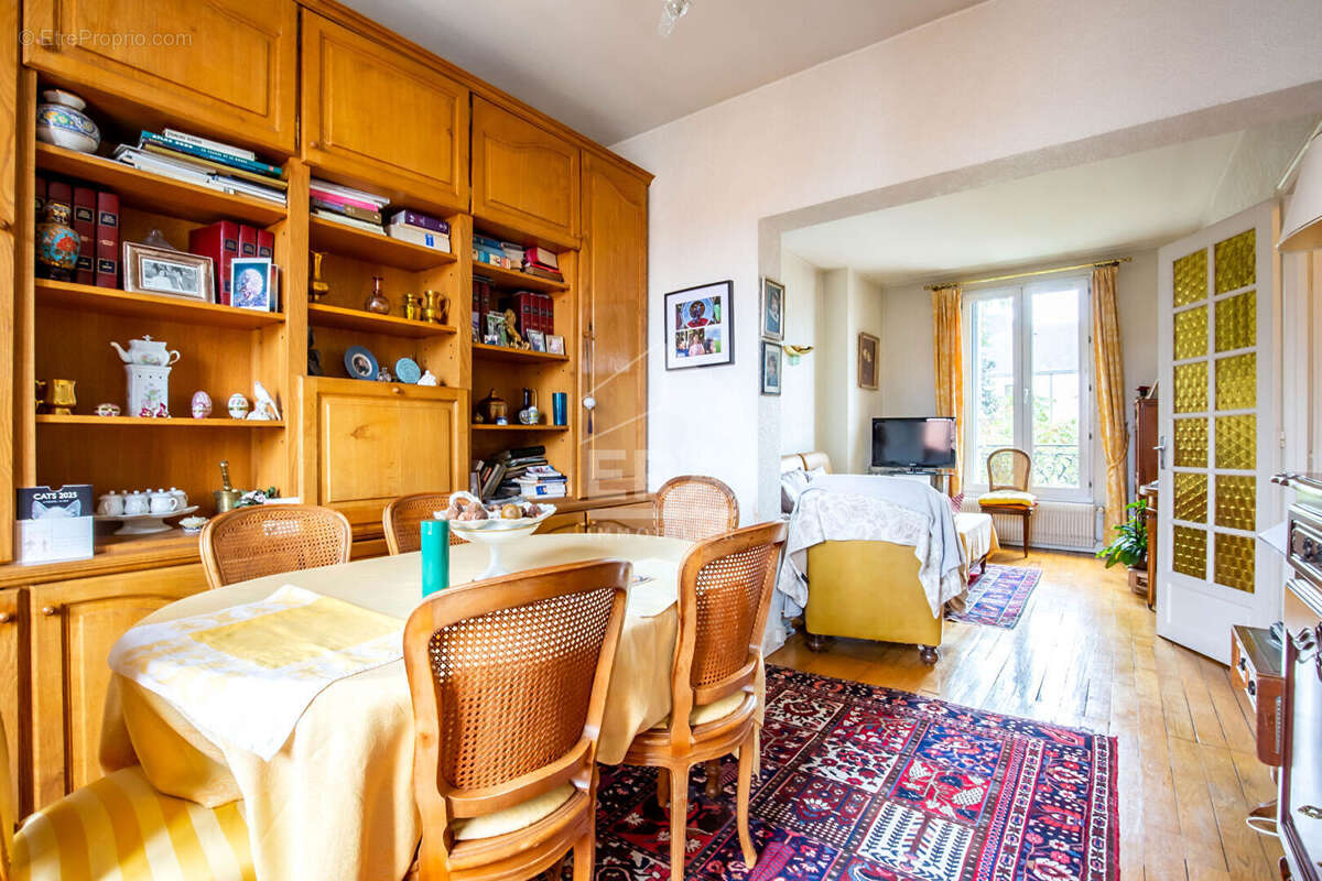 Appartement à SAINT-MANDE