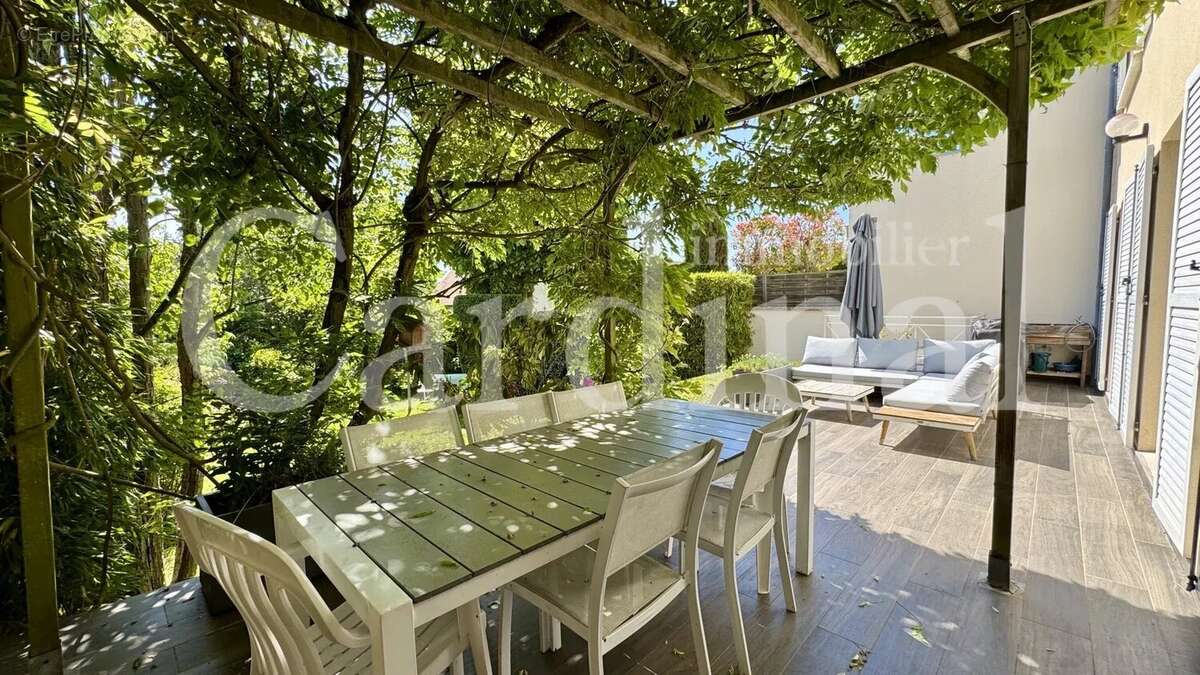 Maison à NOISY-LE-ROI