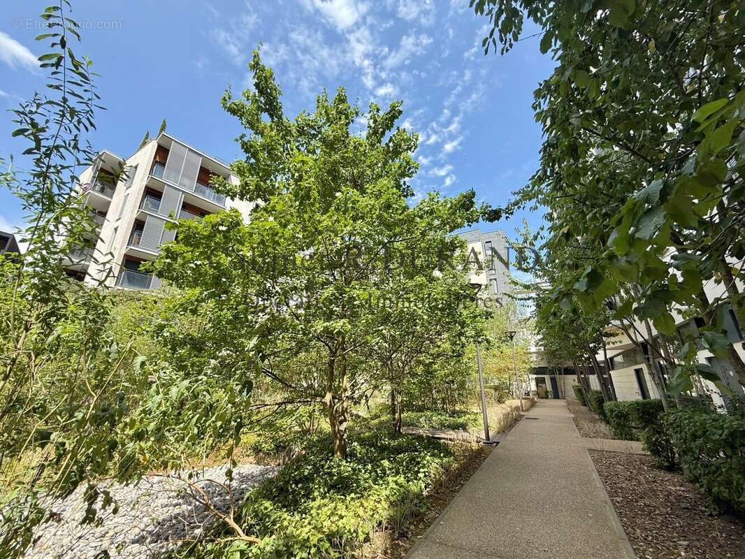 Appartement 87 m² à Colombes  - photo 9