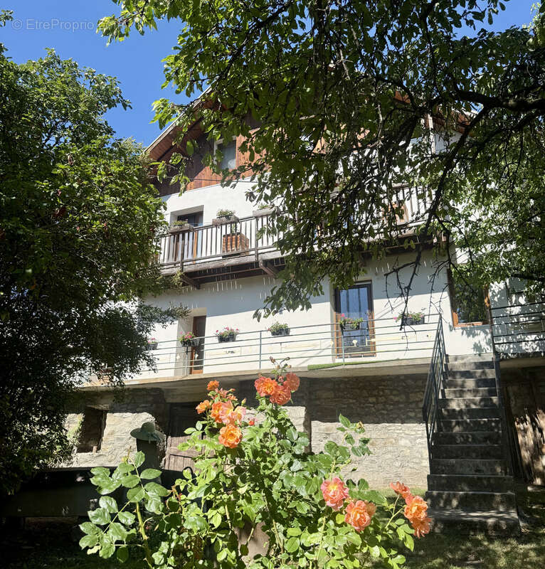 Maison à SAINT-SAUVEUR