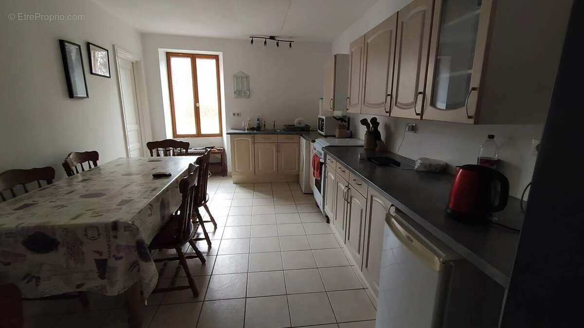 Maison de village spacieuse - photo 3