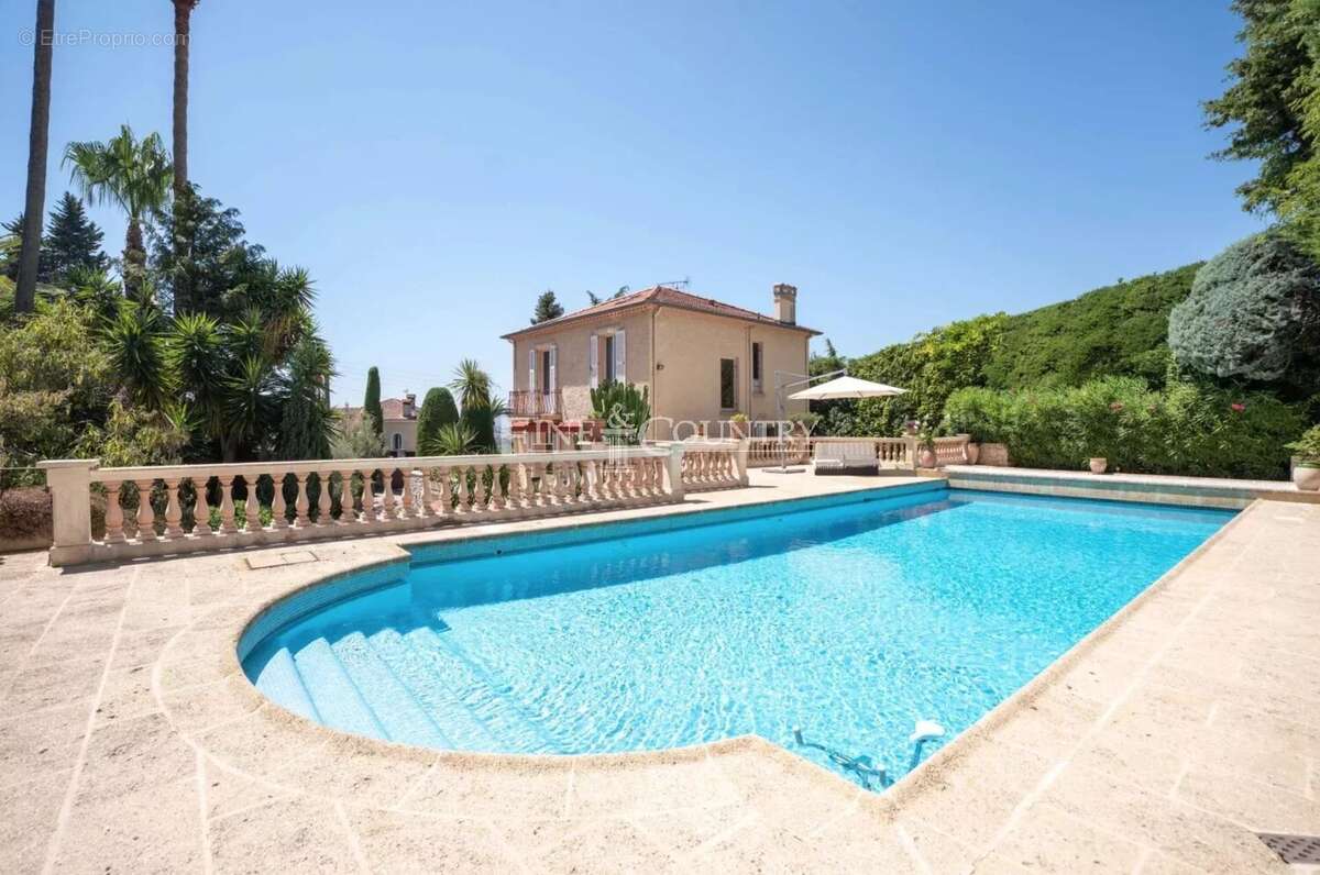 À vendre – Villa de charme au Cannet Victoria - photo 4