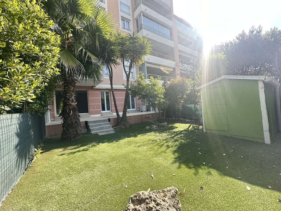 Appartement à FREJUS