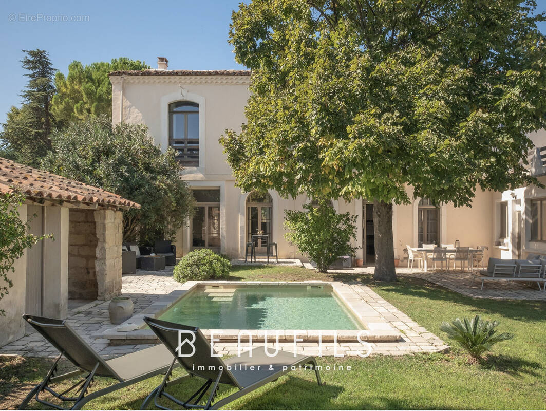 Maison à SAINT-LAURENT-D'AIGOUZE