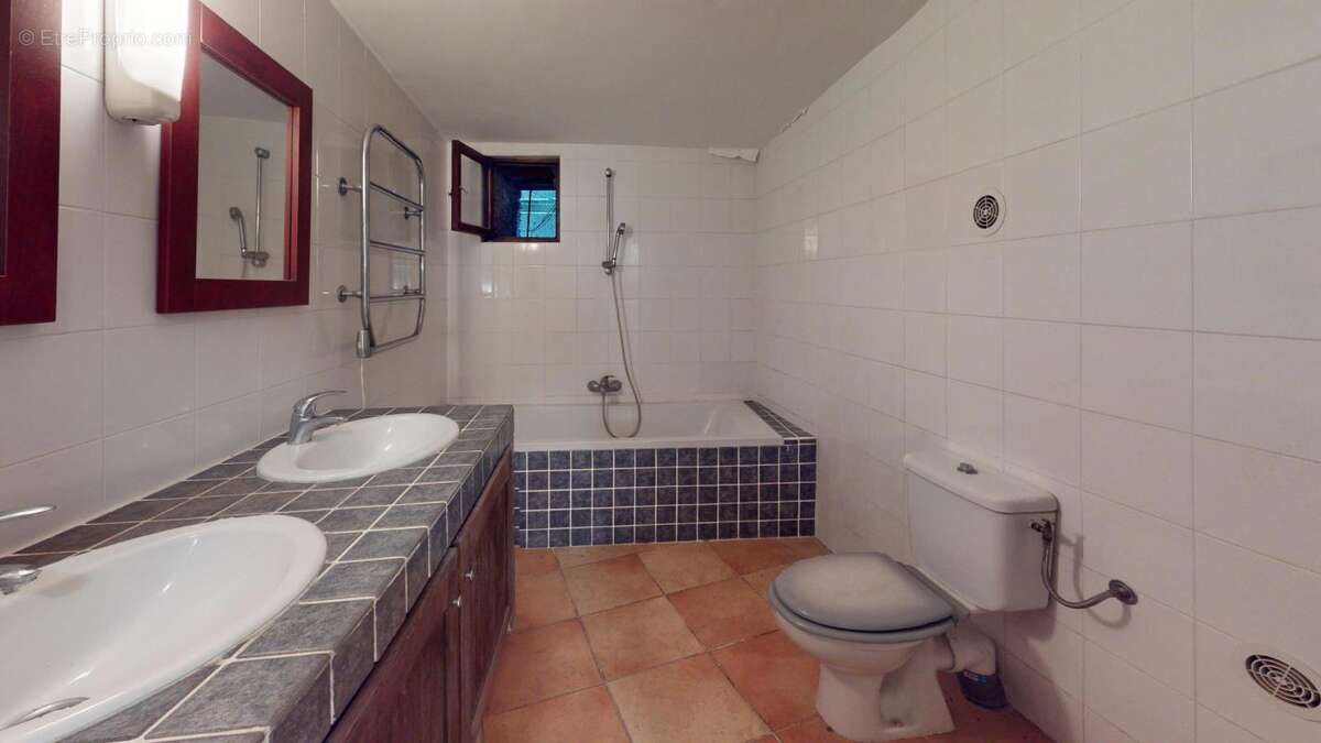 Appartement à ROQUEBRUNE-CAP-MARTIN