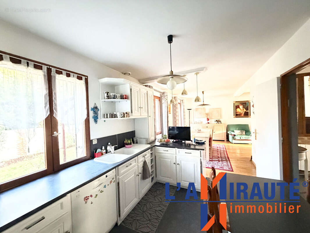 Maison à SARTROUVILLE