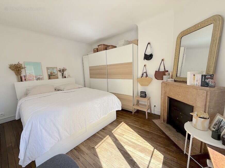 Appartement à PARIS-20E