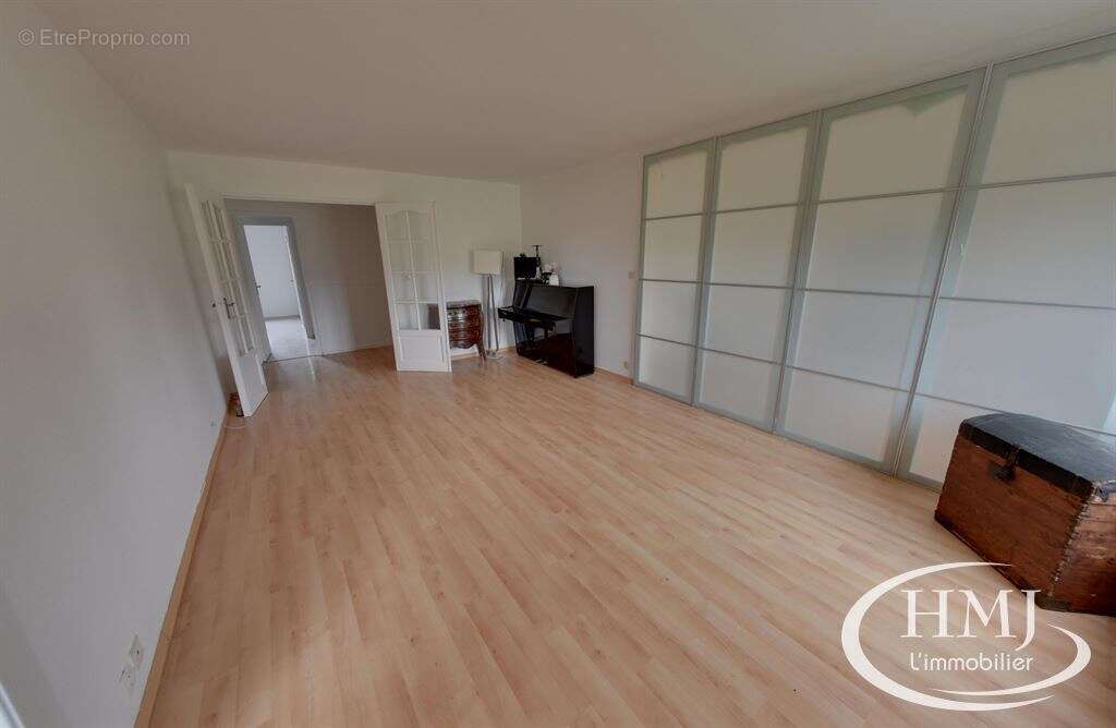 Appartement 87 m² à Courcouronnes  - photo 5