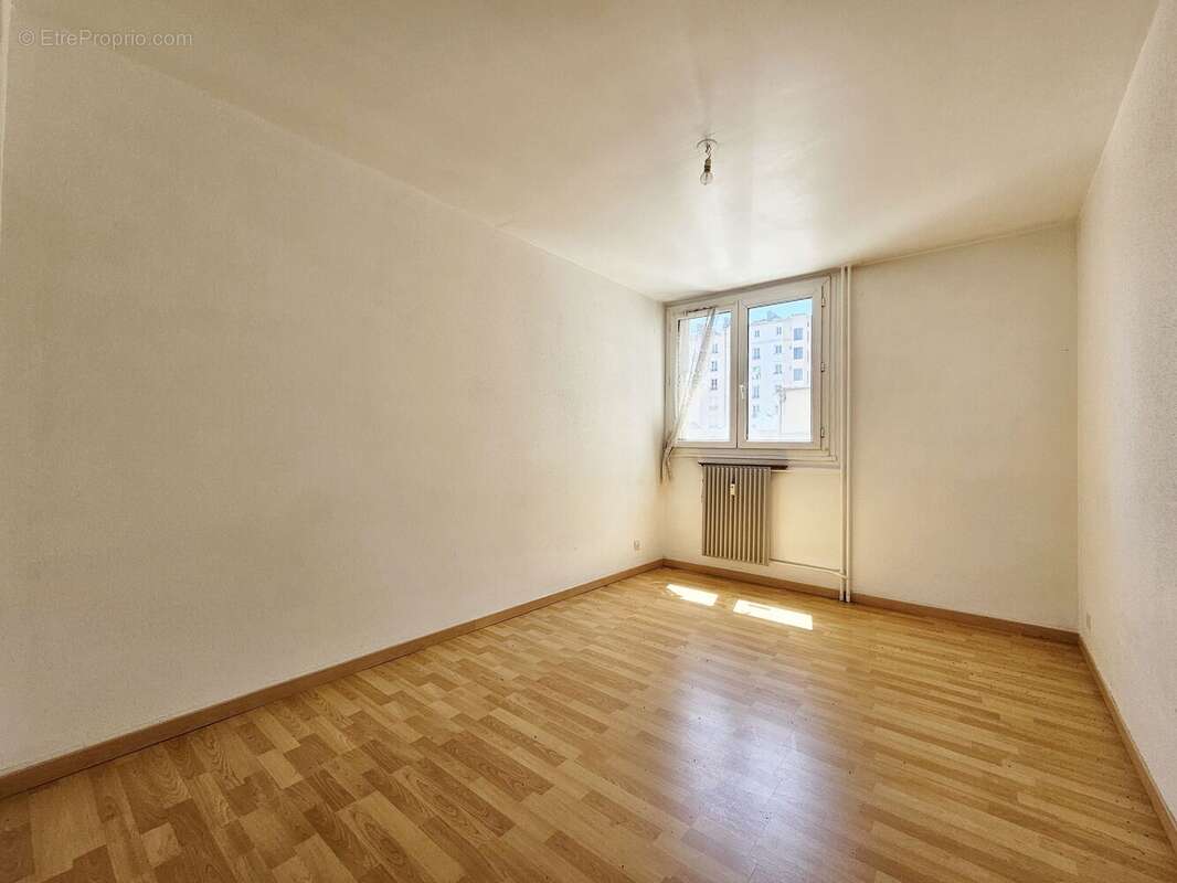 Photo 3 - Appartement à SAINT-ETIENNE