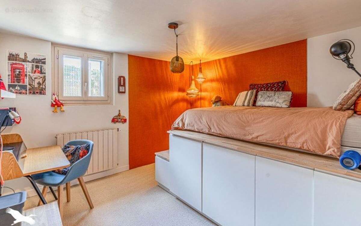 Maison à VILLENAVE-D'ORNON