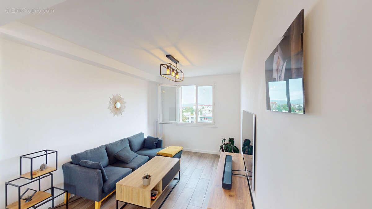 Appartement à SAINTE-FOY-LES-LYON