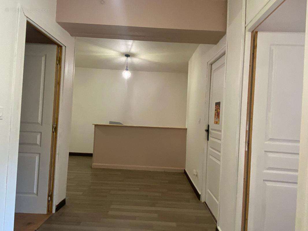 Maison à SAINT-LUPICIN