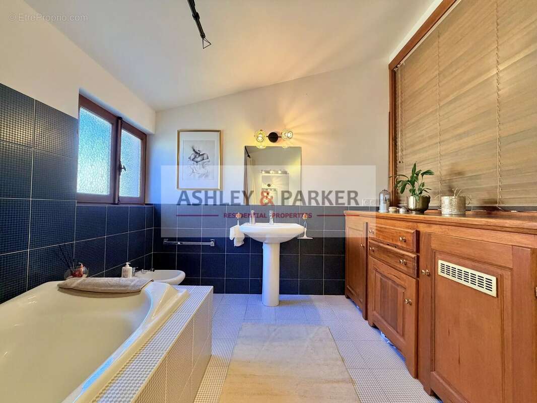 Maison à LA COLLE-SUR-LOUP