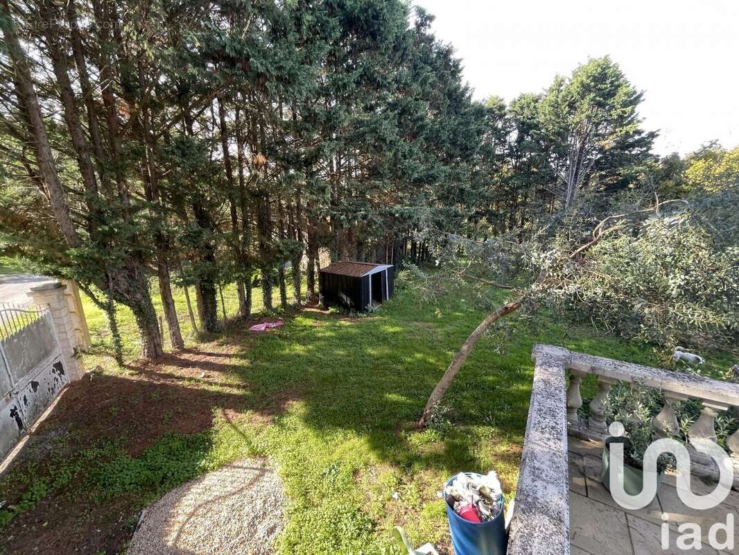 Photo 6 - Maison à LUSSAC-LES-CHATEAUX