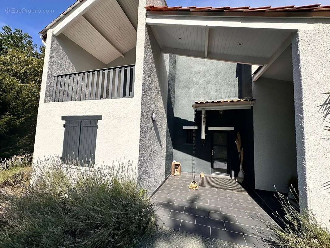 Maison à SAINT-AUBIN-DE-LANQUAIS