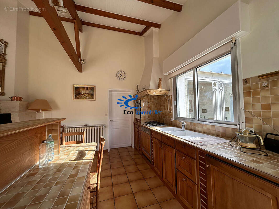 Fouras maison + dependance garage  atelier et jardin - photo 9