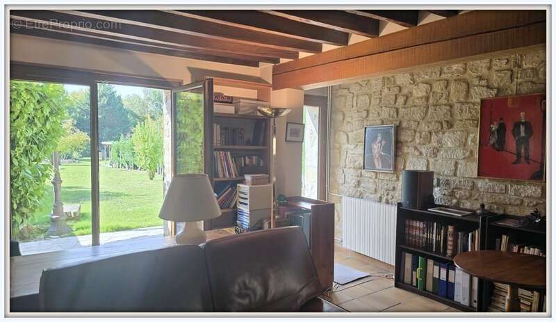 Maison à NEUVILLE-SUR-OISE