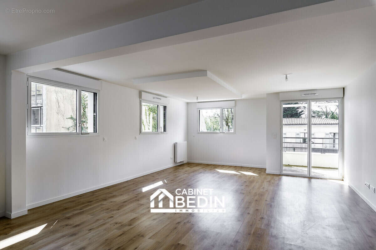 Appartement à BORDEAUX