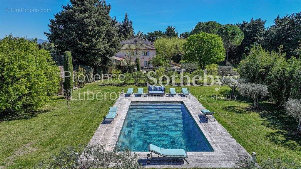Authentique mas provençal avec piscine - photo 19