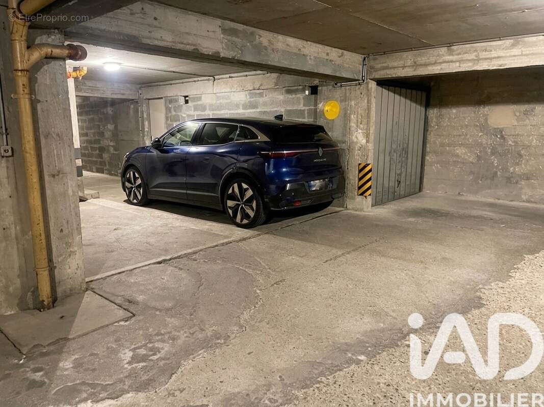 Photo 2 - Parking à PARIS-14E