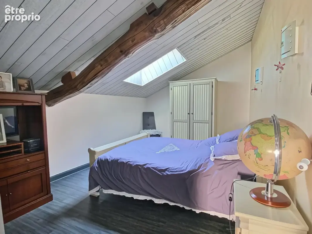 Maison avec piscine, jacuzzi et beaux espaces annexes - photo 9