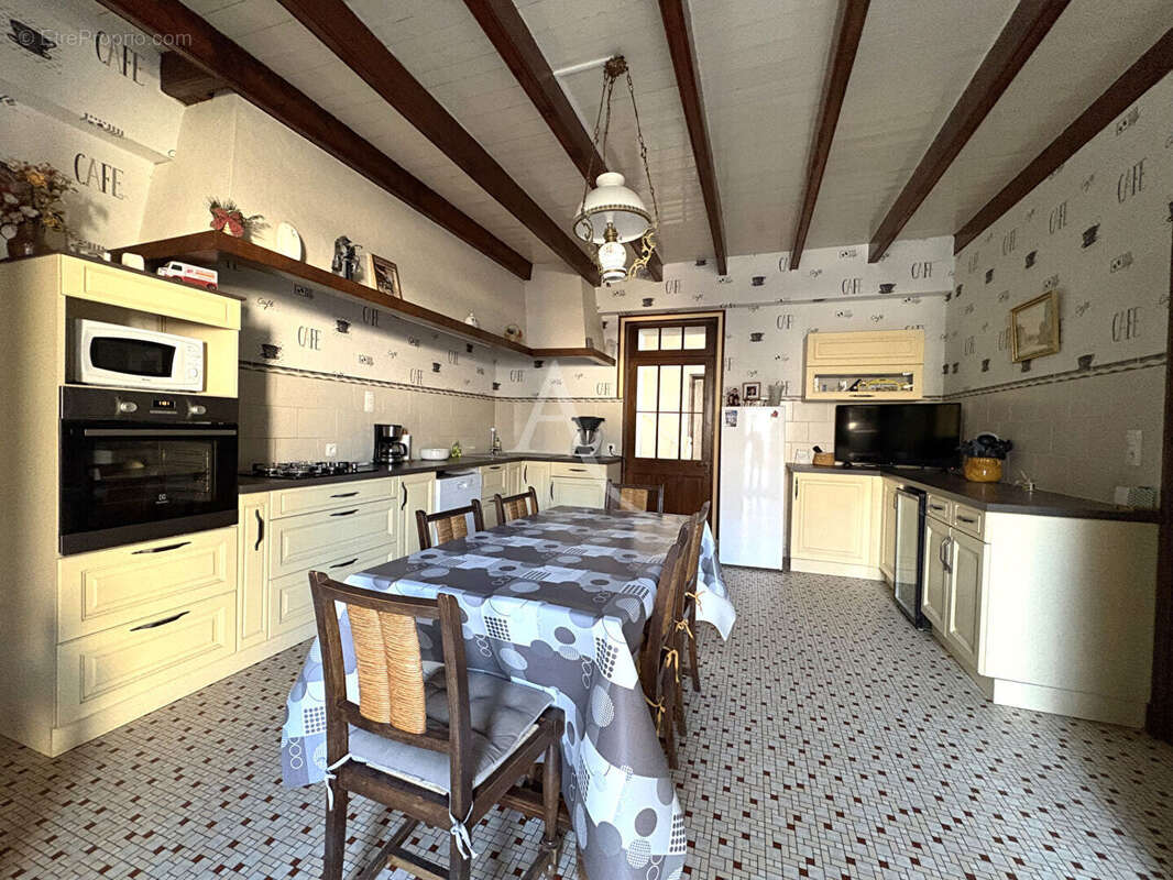 Maison à NALLIERS