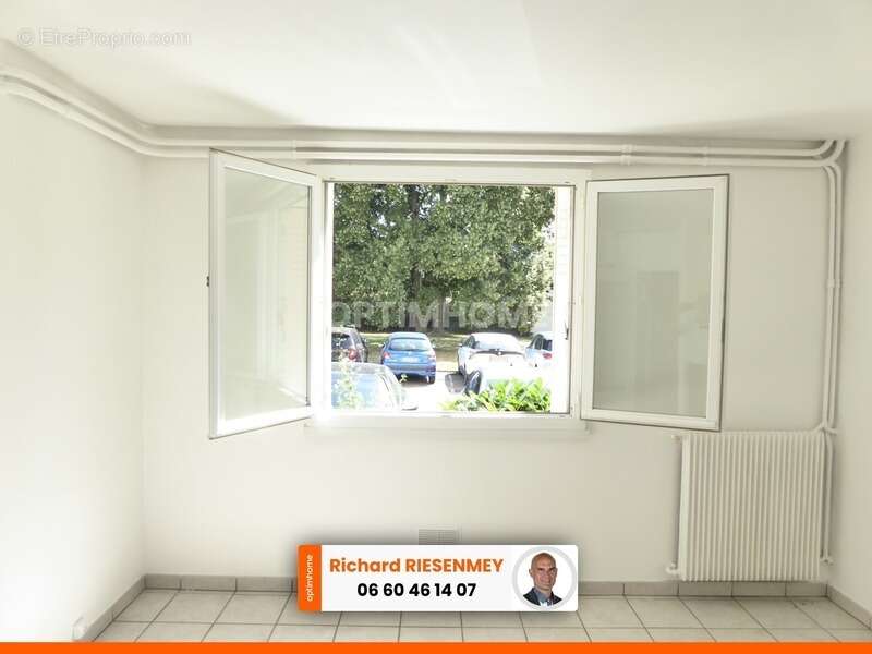 Appartement à BRUYERES-LE-CHATEL