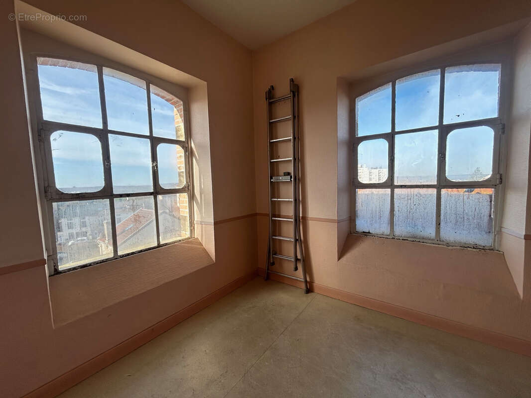 Commerce à CHAUMONT