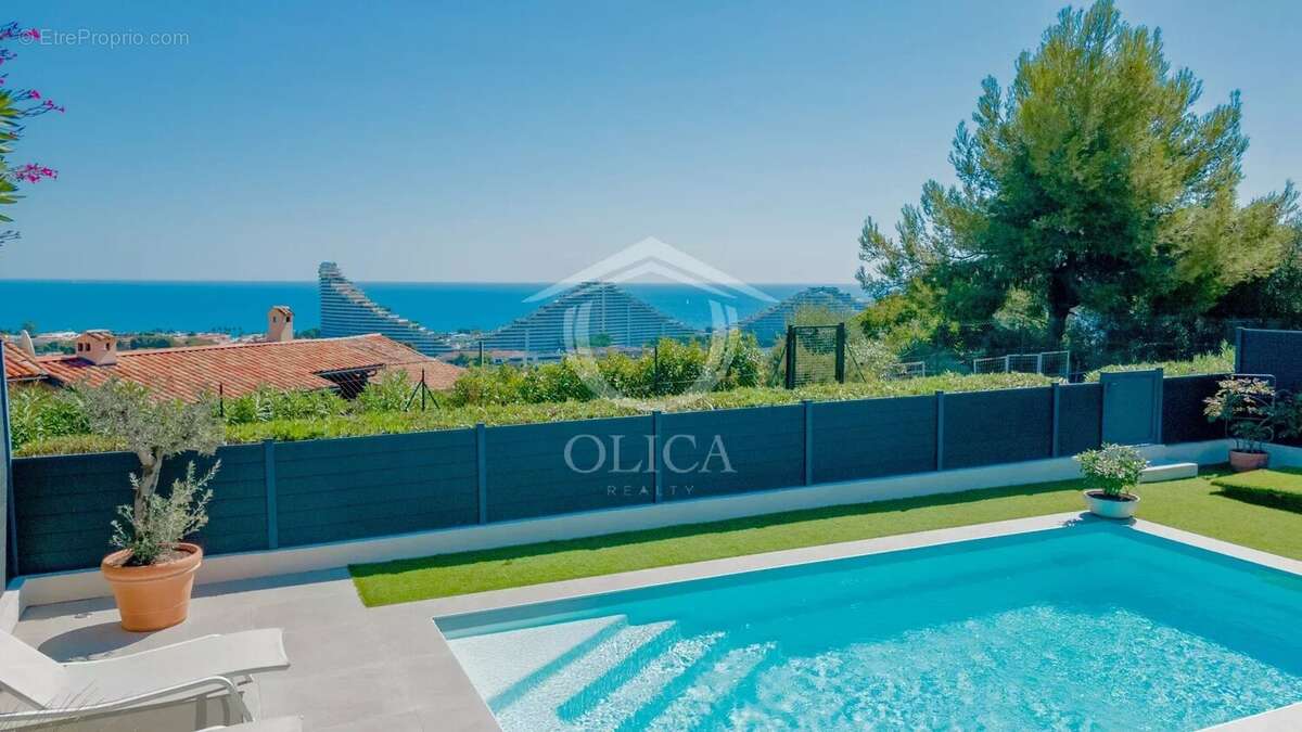 Maison à VILLENEUVE-LOUBET