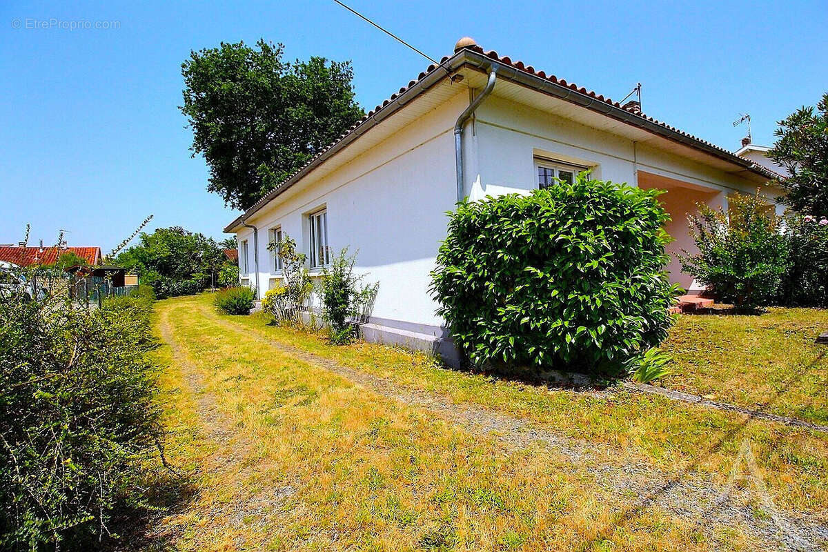 Maison à VILLENAVE-D'ORNON