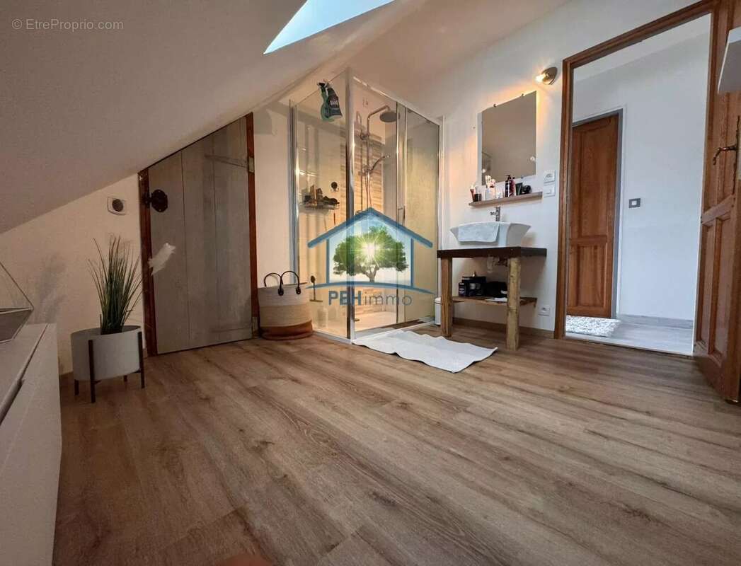 Maison à LA CHAPELLE-VIEL