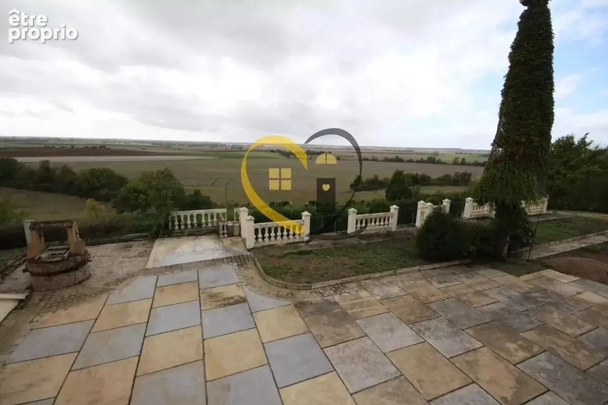 Maison 140 m² avec piscine à Gron - photo 14