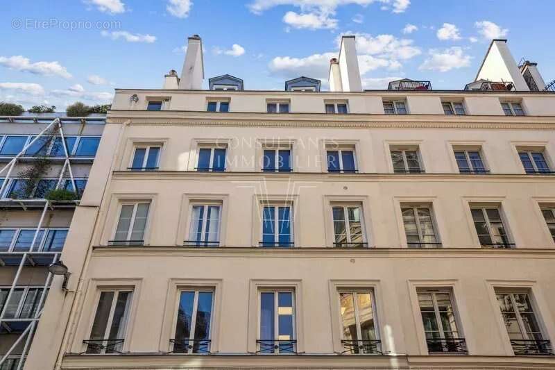Appartement à PARIS-9E