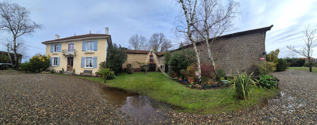 Maison à AIRE-SUR-L'ADOUR