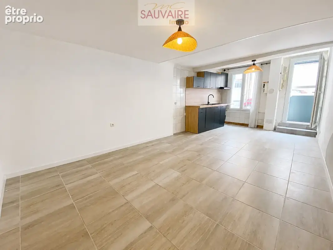 Idéal primo-accédant - Maison de village, R+2 au cœur de Saint-Laurent - photo 2