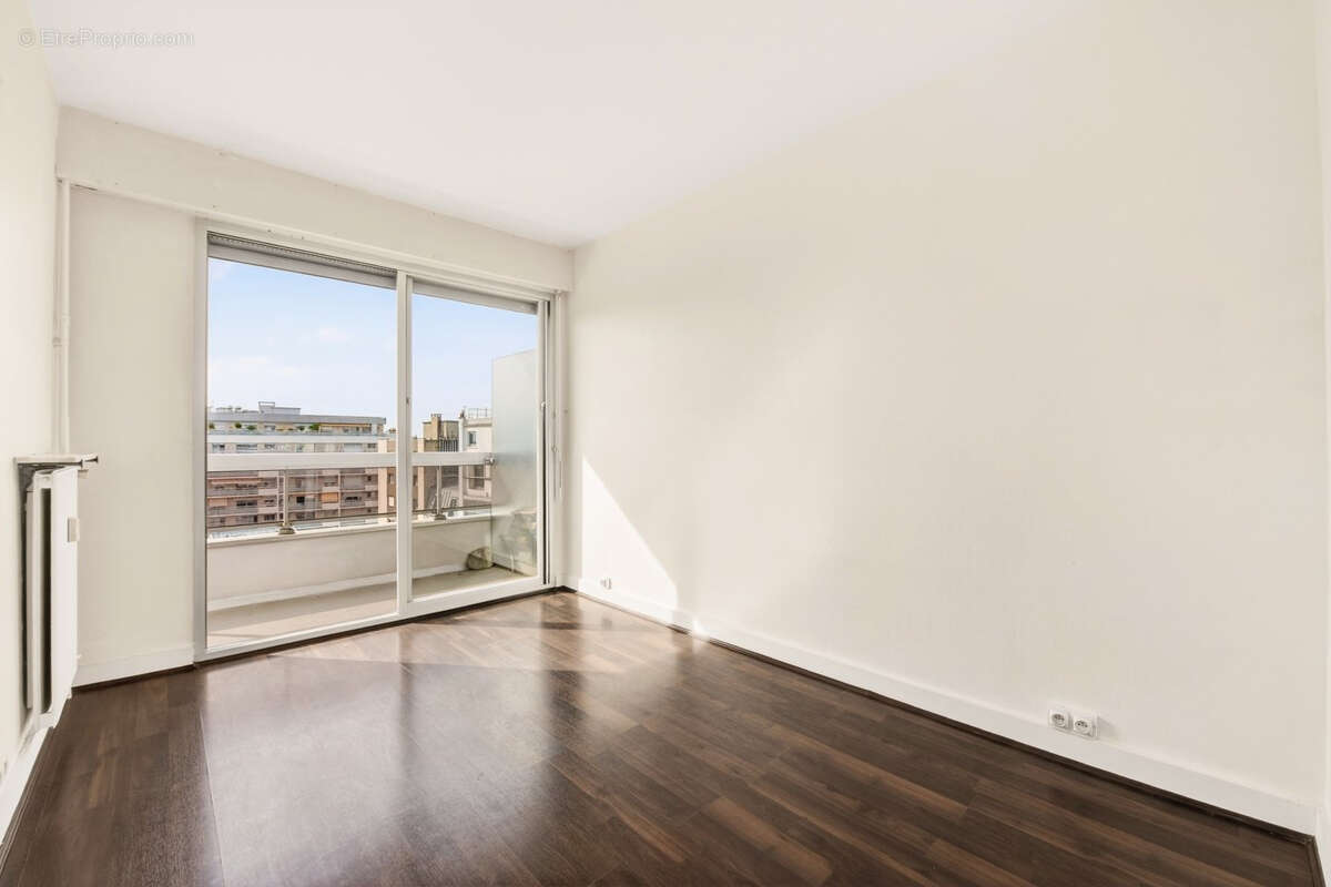 Appartement à PARIS-15E