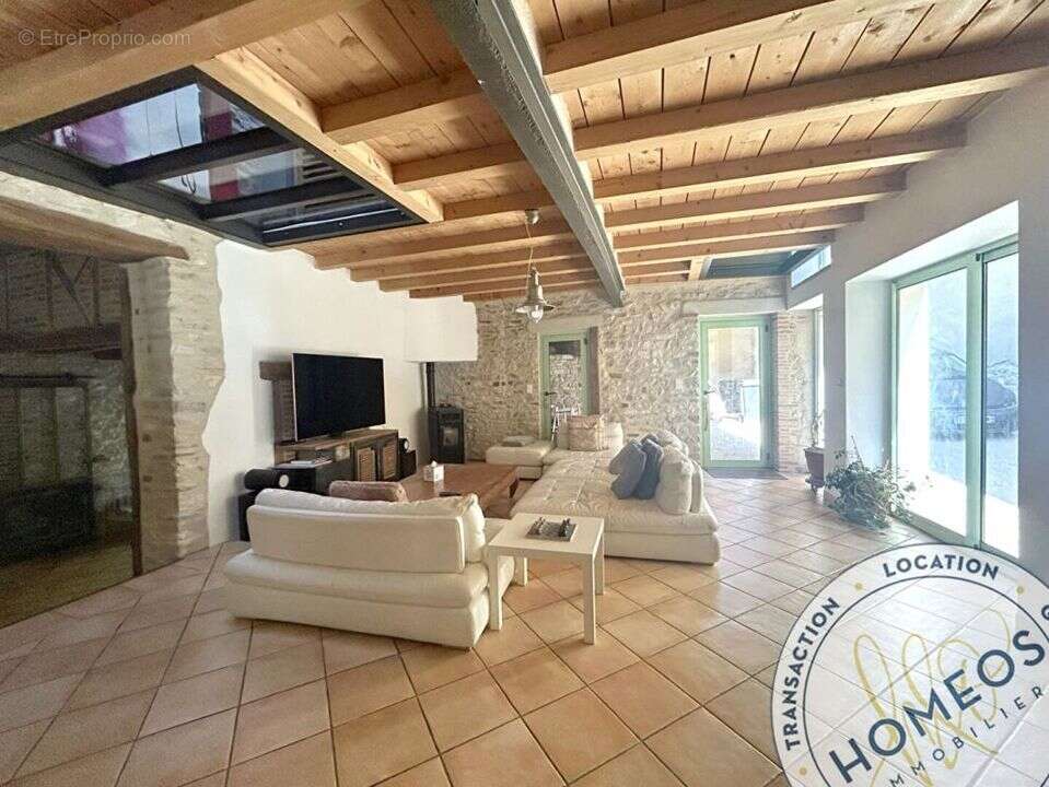 Maison à MEILLONNAS