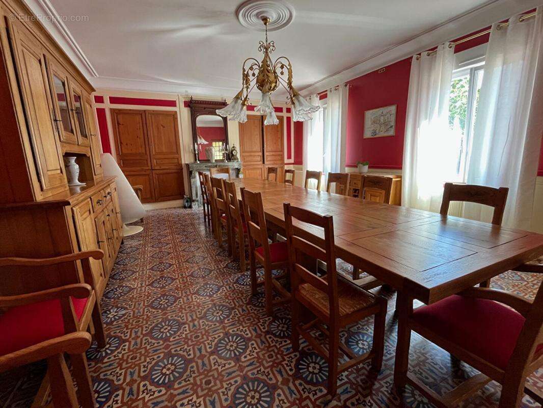 Maison à BUCHY