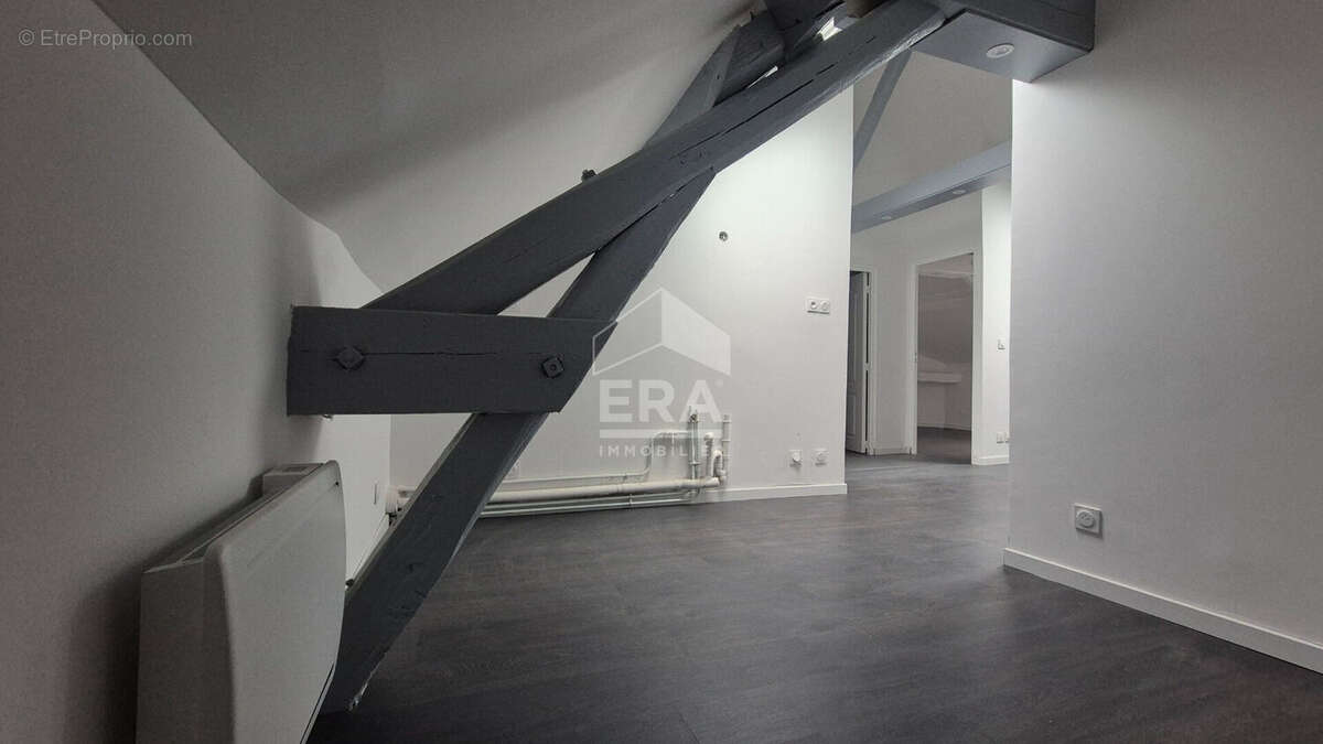 Appartement à GRISY-SUISNES