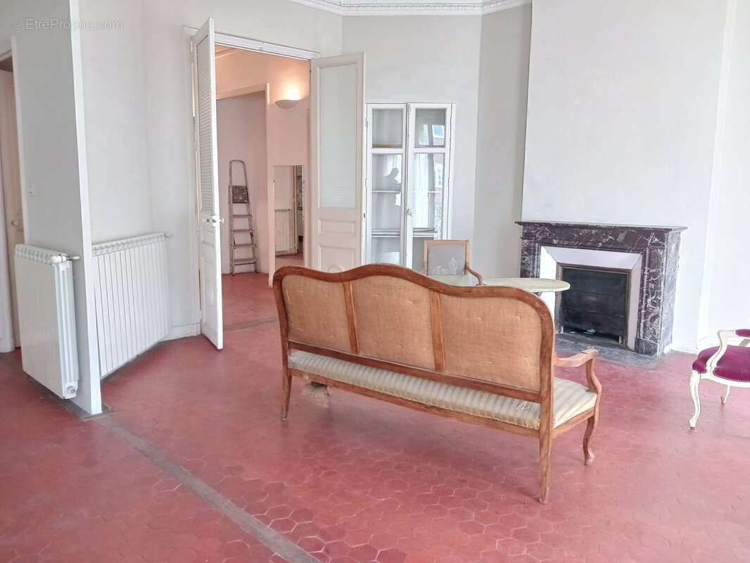 Appartement à MARSEILLE-6E