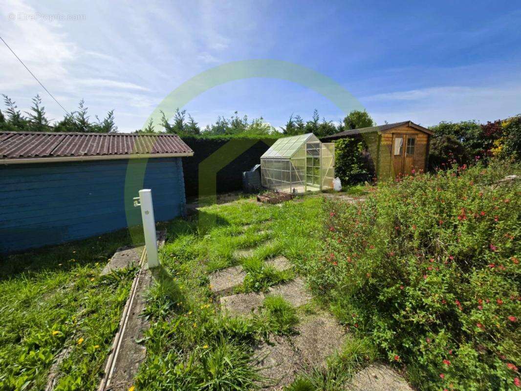 Maison à SAINT-BONNET-SUR-GIRONDE