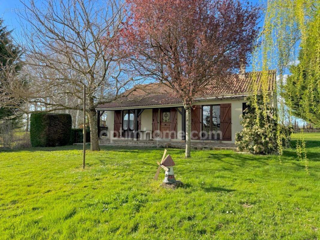 Maison familiale spacieuse de 169 m2 avec jardin - photo 22