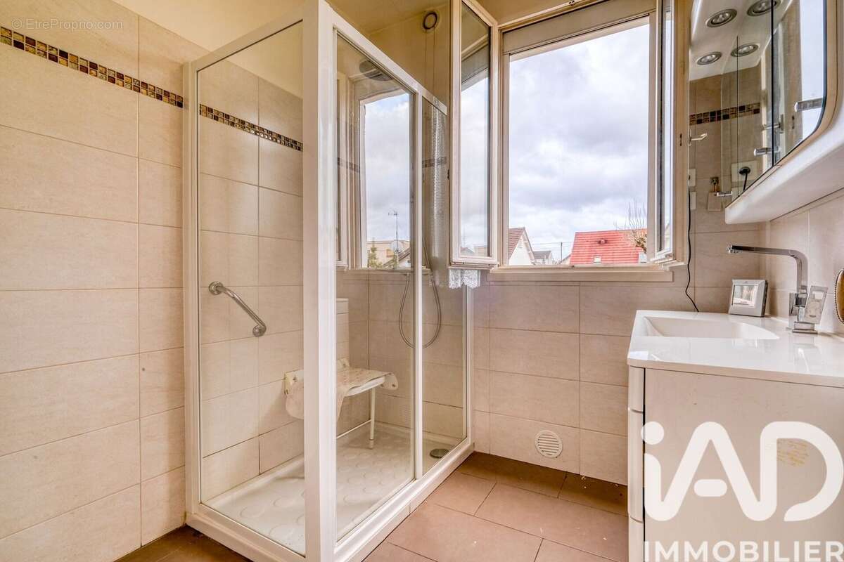 Photo 7 - Maison à CHELLES