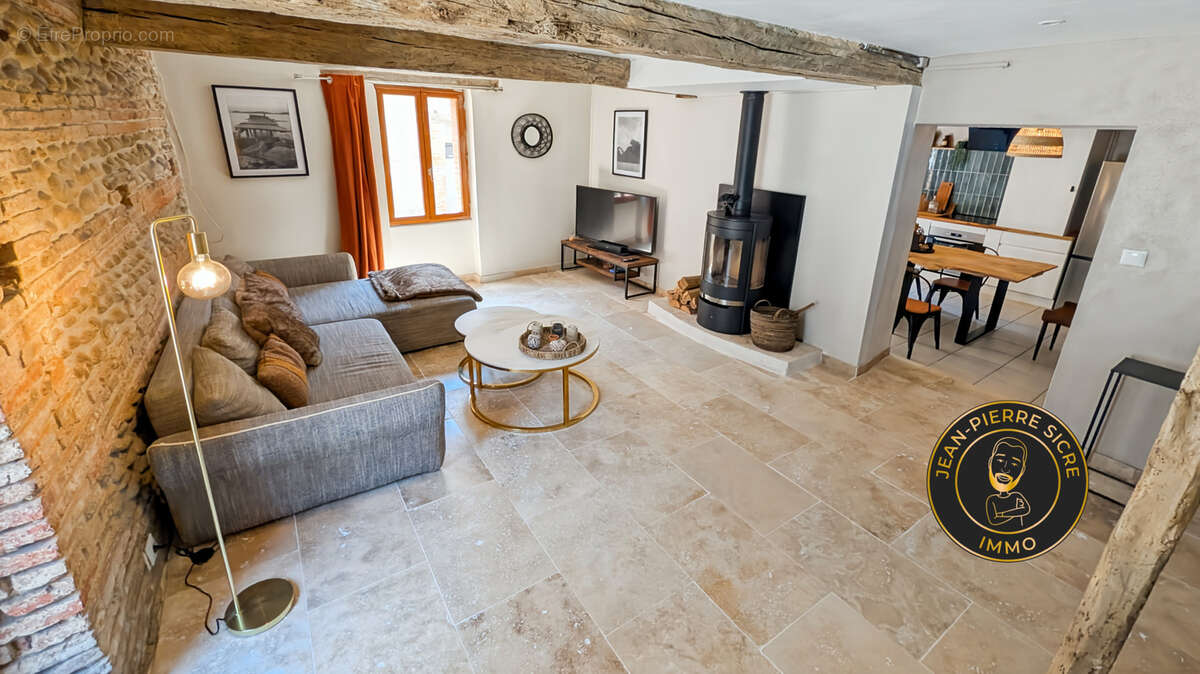 Cintegabelle : Maison de Ville Rénovée, Vendue Meublée avec Dépendance et Jacuzzi ! - photo 4