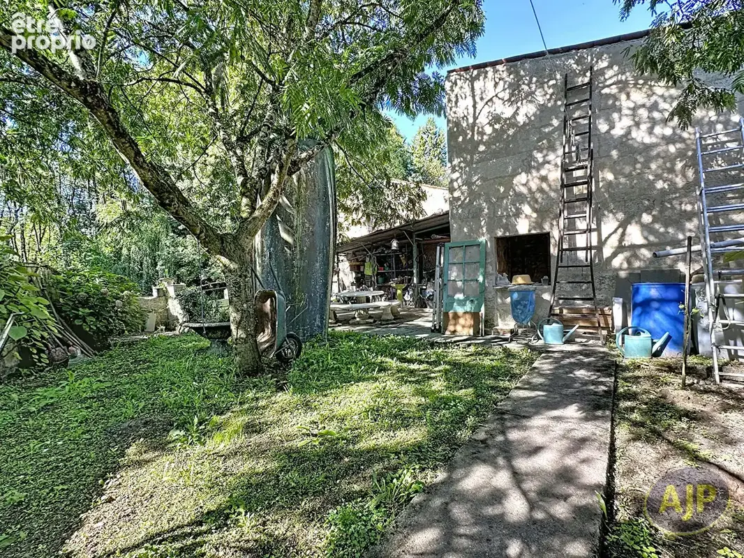 Maison de ville à terminer avec jardin et accès rivière - photo 17