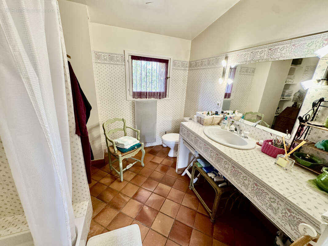 Maison à PIOLENC